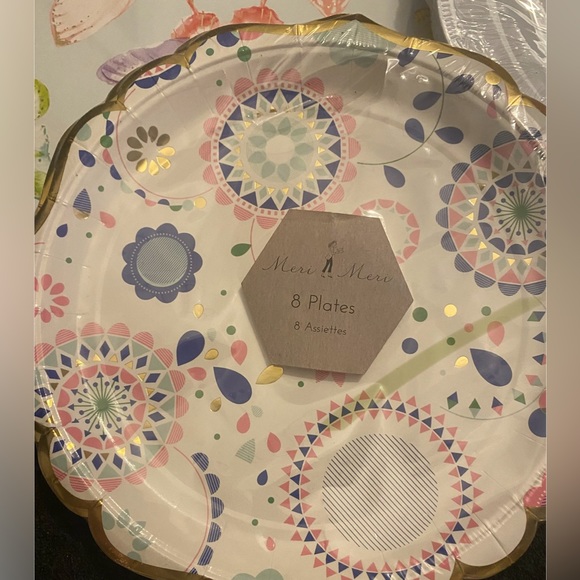 New in original packaging Meri Meri and more party plates - Picture 3 of 7